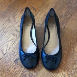 Tory Burch sz 9.5 Sally tumbled leather wedges